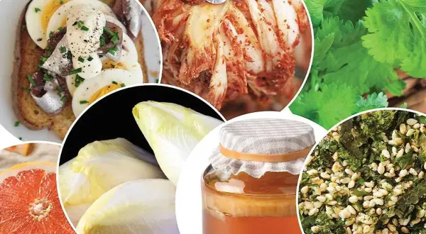 Kollage med mat: smörgås med ägg och sardiner, kimchi, koriander, endiver, grapefrukt, kombucha och en grön blandning med frön. Gott och nyttiga kryddor!