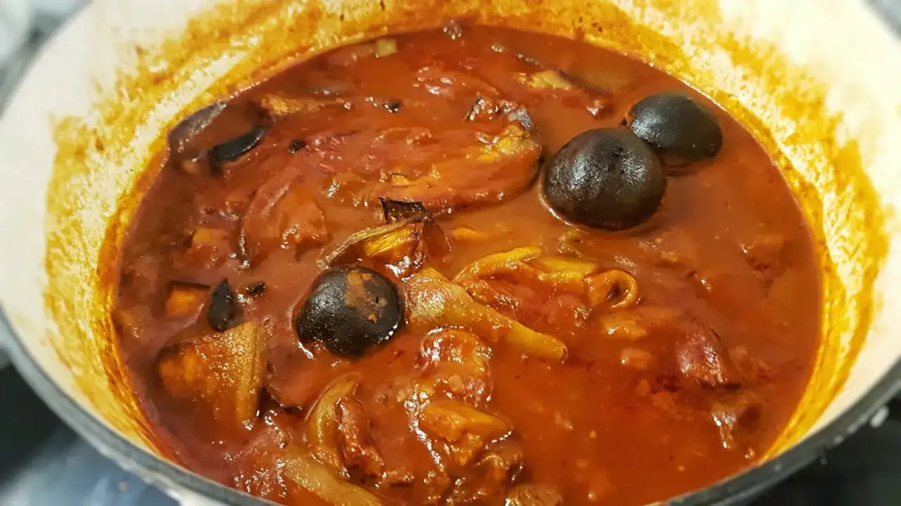 Persisk auberginegryta med tomat och lime - så lyckas du