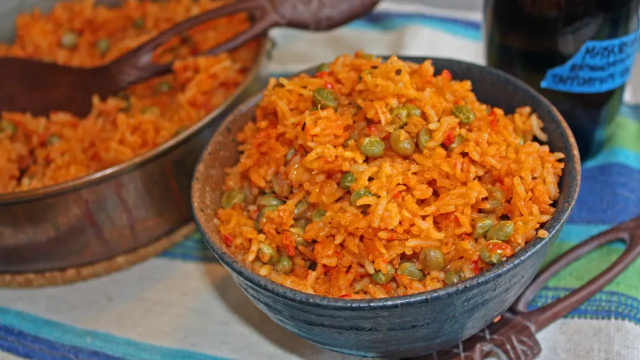 Jollofris med djup smak - så lyckas du med riset